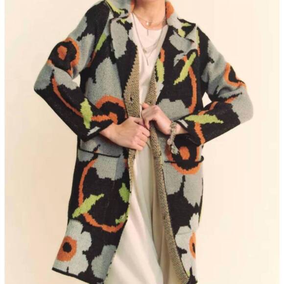 DAVI & DANI Sweaters - NEW DAVI & DANI floral button down cardigan in multi